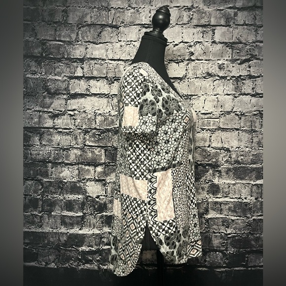 Kim Rogers Shirt - Picture 3 of 5